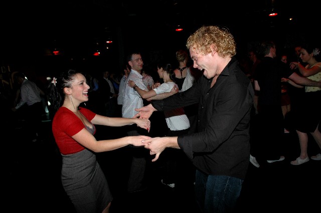 min 2007 11 10 fous swing 433